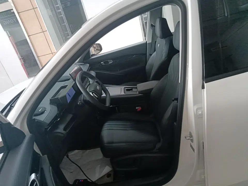 Geely Galaxy E5 2024 440km Exploration Version — миниатюра 17