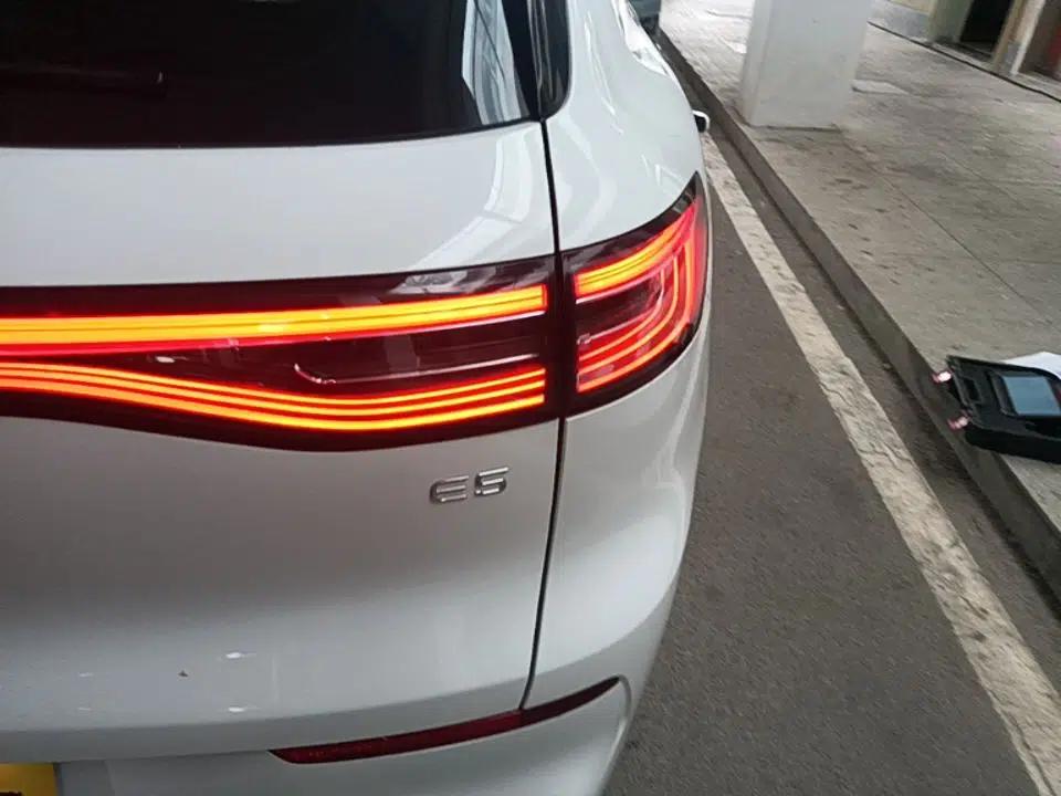 Geely Galaxy E5 2024 440km Exploration Version — миниатюра 9