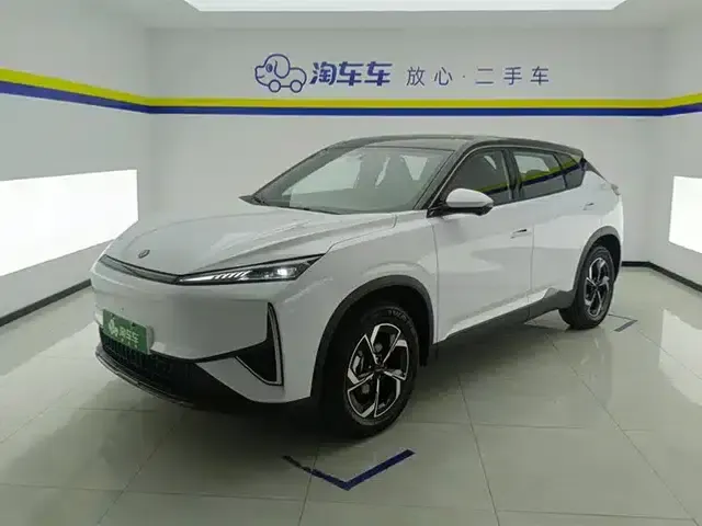 Dongfeng Fengshen L7 2025 Model 518 Enjoy Edition