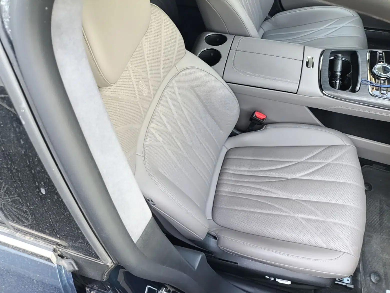 Geely Galaxy 8 2025 130km EM-P Starship Edition — миниатюра 19