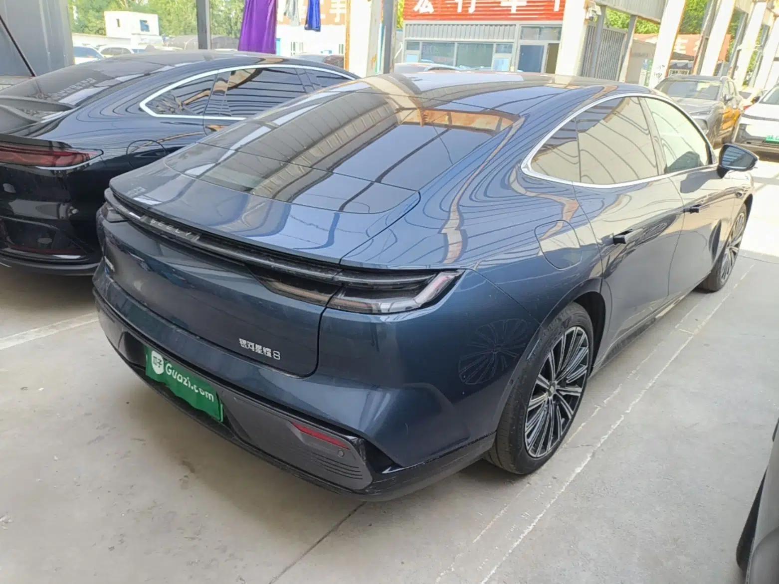 Geely Galaxy 8 2025 130km EM-P Starship Edition — миниатюра 6