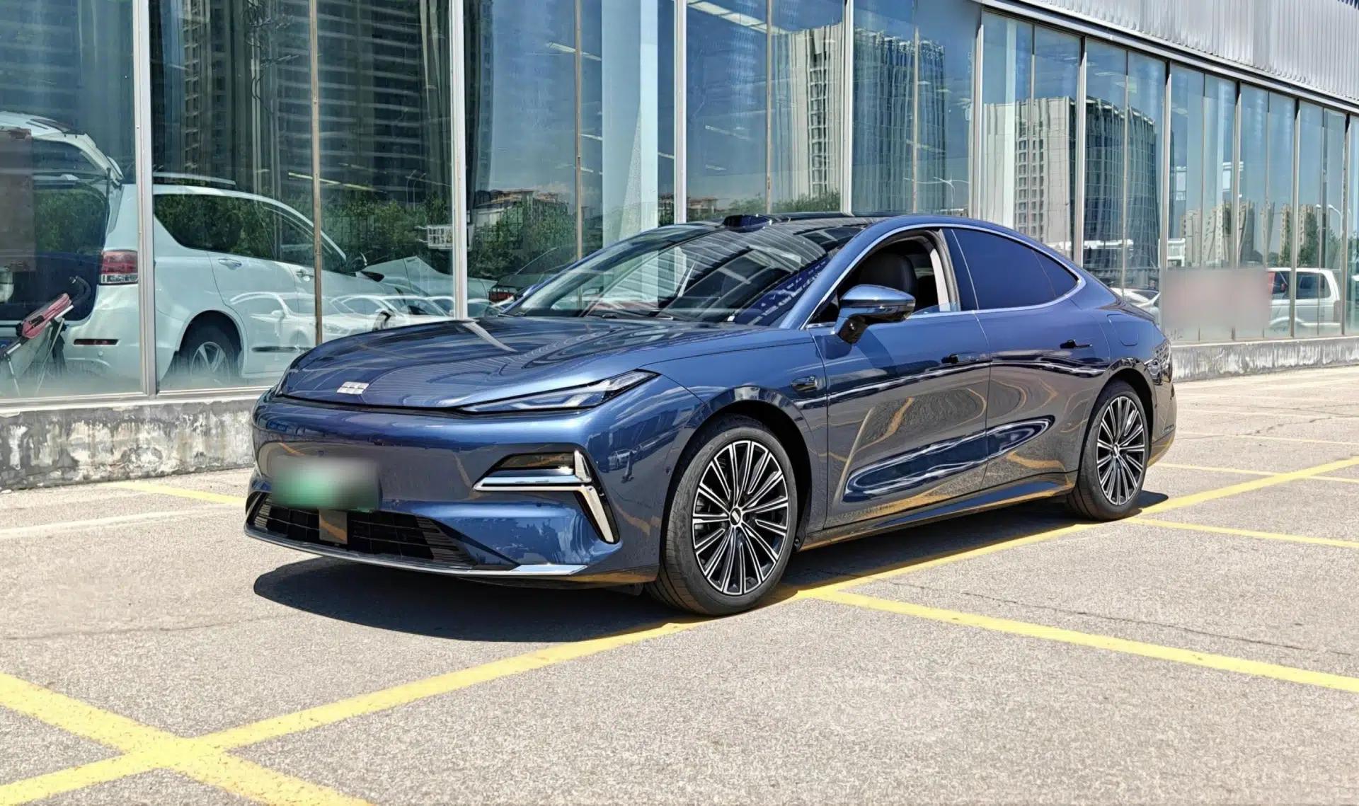 Geely Galaxy 8 2025 130km EM-P Starship Edition — миниатюра 1