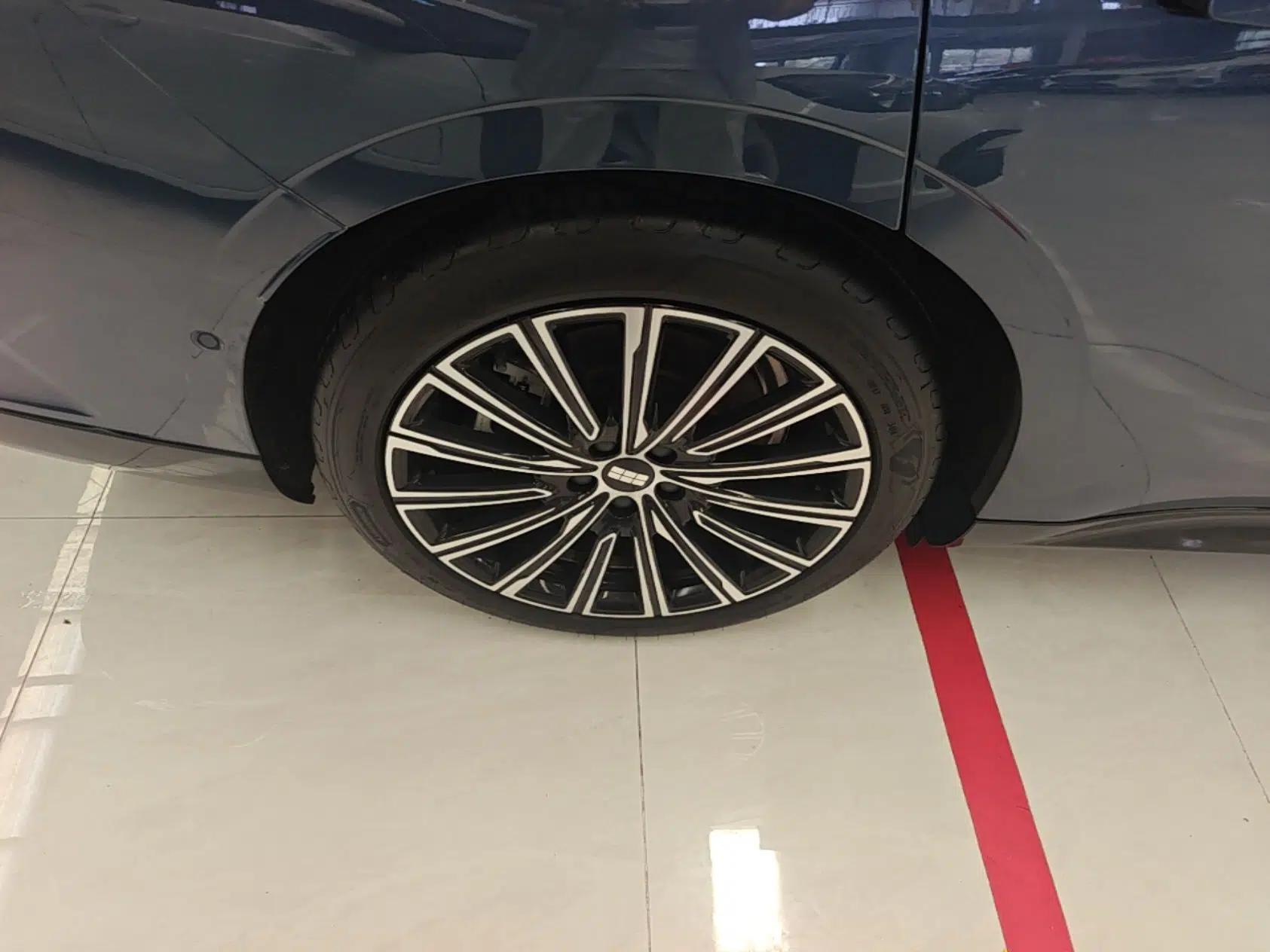 Geely Galaxy 8 2025 130km EM-P Starship Edition — миниатюра 11
