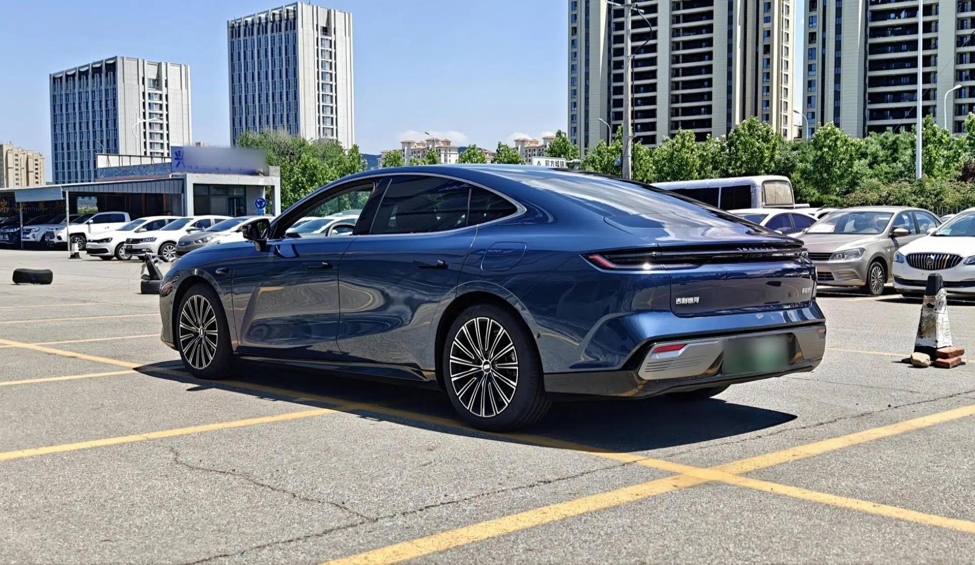 Geely Galaxy 8 2025 130km EM-P Starship Edition — миниатюра 4