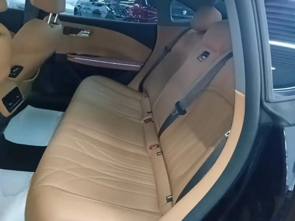Geely Galaxy 8 2025 130km EM-i Deluxe Edition — миниатюра 20
