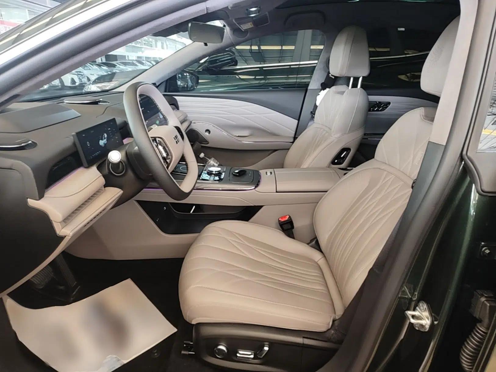 Geely Galaxy 8 2025 130km EM-P Starship Edition — миниатюра 17