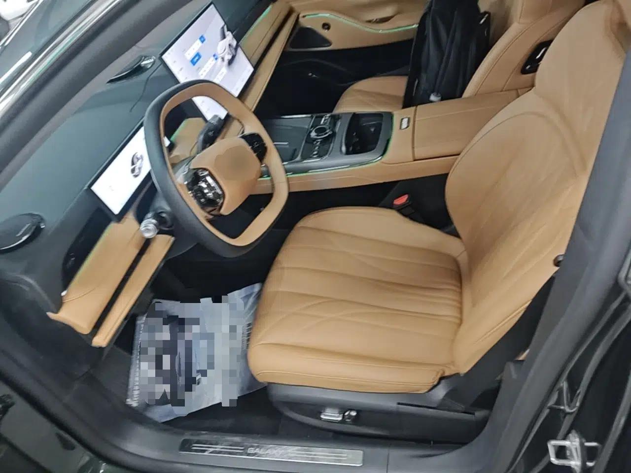 Geely Galaxy 8 2025 130km EM-i Deluxe Edition — миниатюра 17