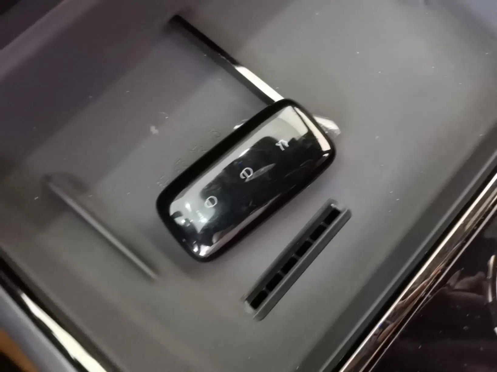 Geely Galaxy 8 2025 130km EM-i Flagship Edition — миниатюра 28