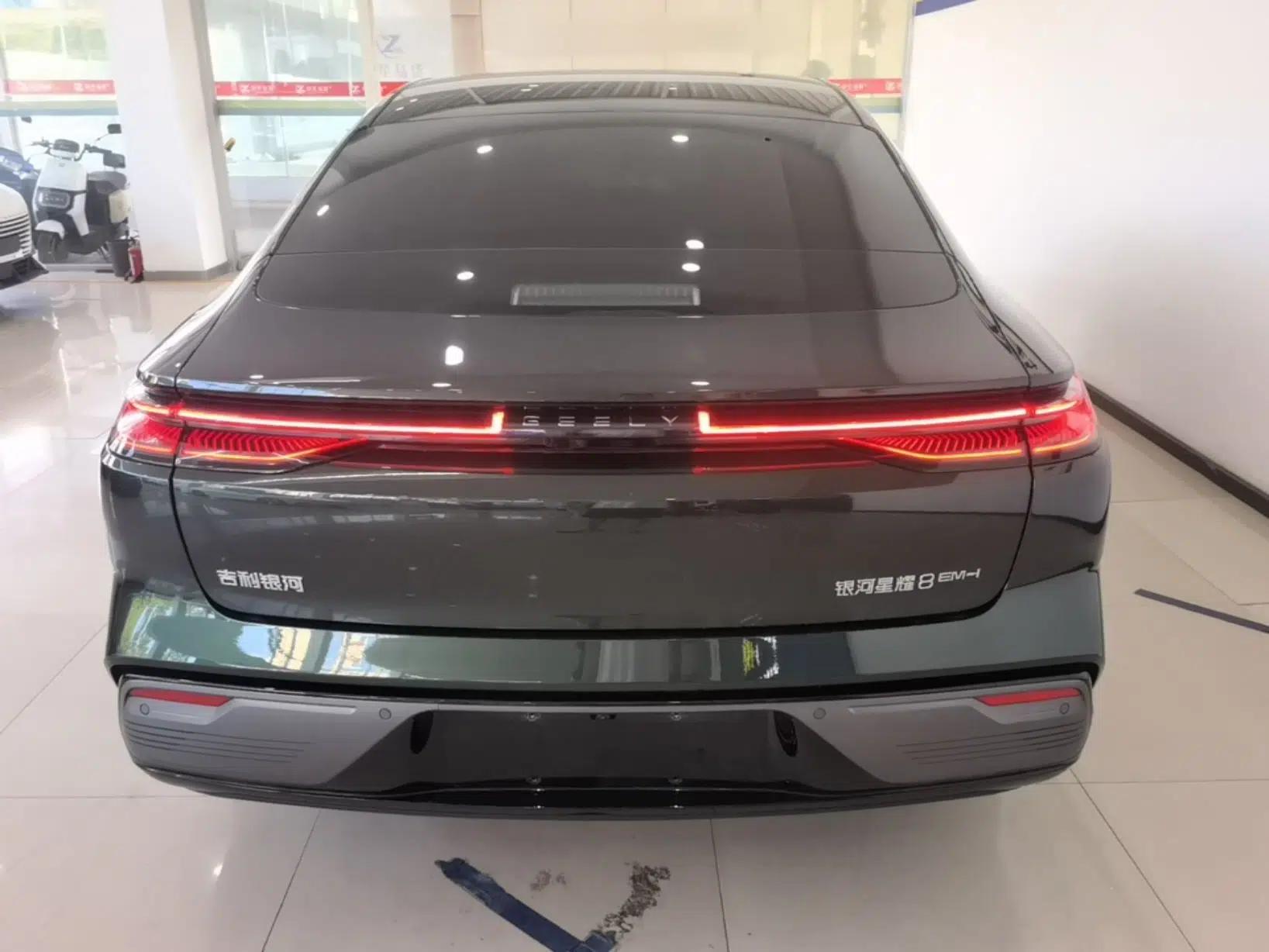 Geely Galaxy 8 2025 130km EM-i Flagship Edition — миниатюра 5