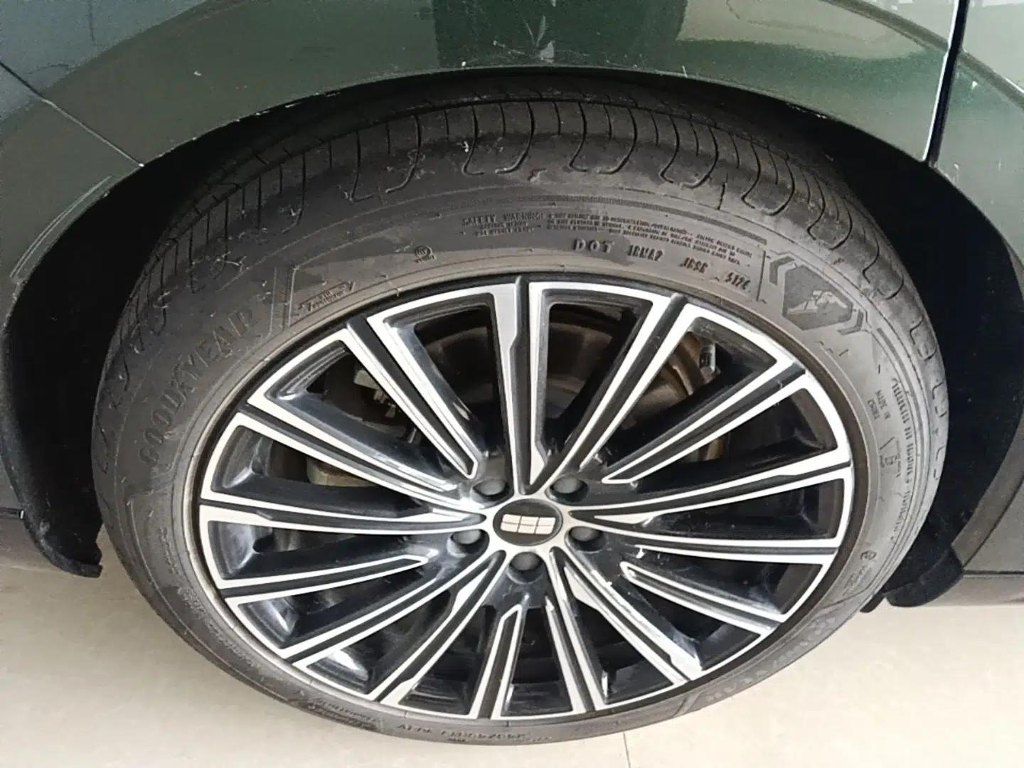 Geely Galaxy 8 2025 130km EM-P Starship Edition — миниатюра 11