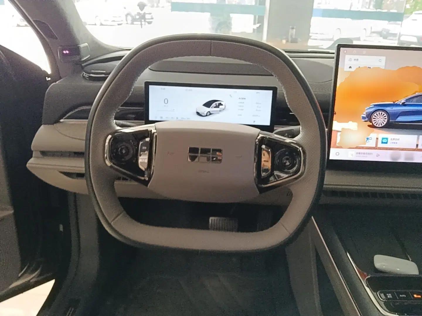 Geely Galaxy 8 2025 130km EM-P Starship Edition — миниатюра 13