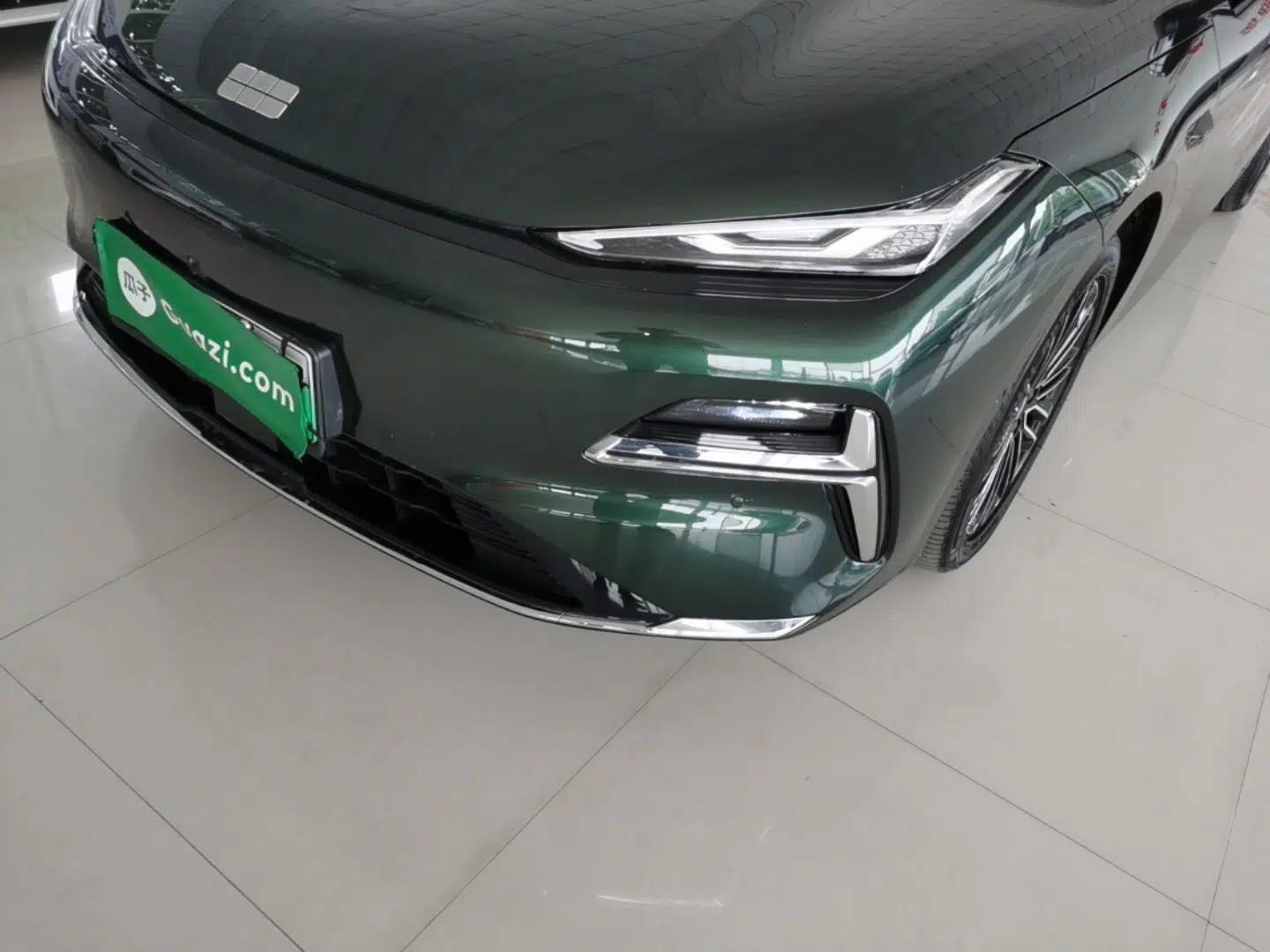 Geely Galaxy 8 2025 130km EM-i Prestige Edition — миниатюра 8
