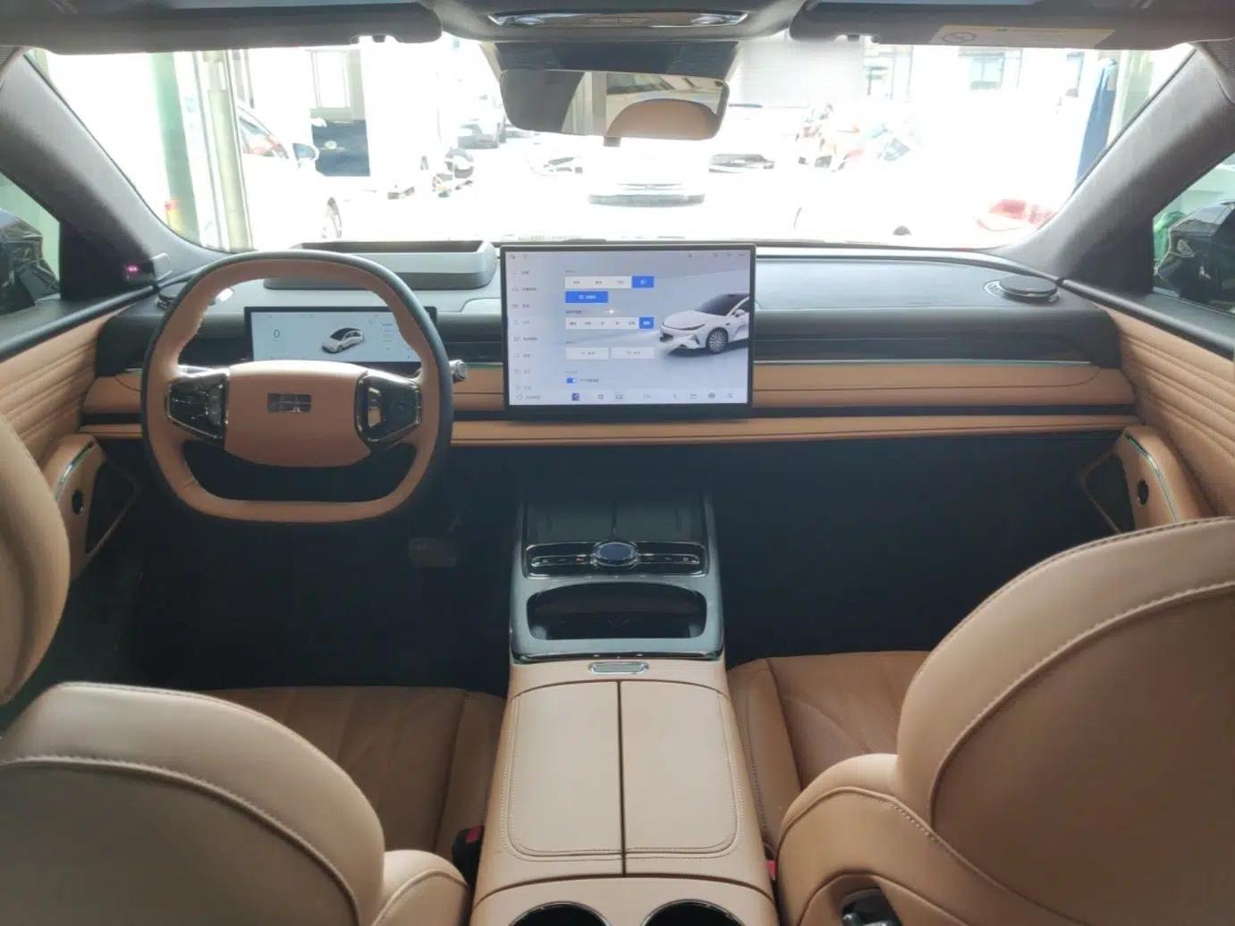 Geely Galaxy 8 2025 130km EM-P Starship Edition — миниатюра 12
