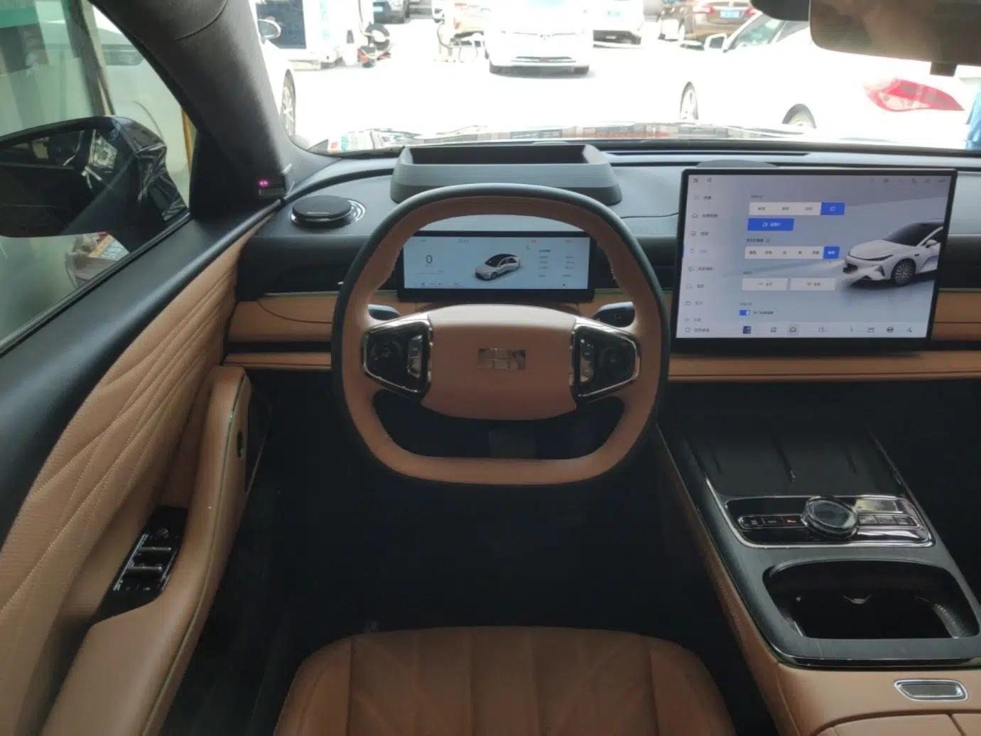 Geely Galaxy 8 2025 130km EM-P Starship Edition — миниатюра 13