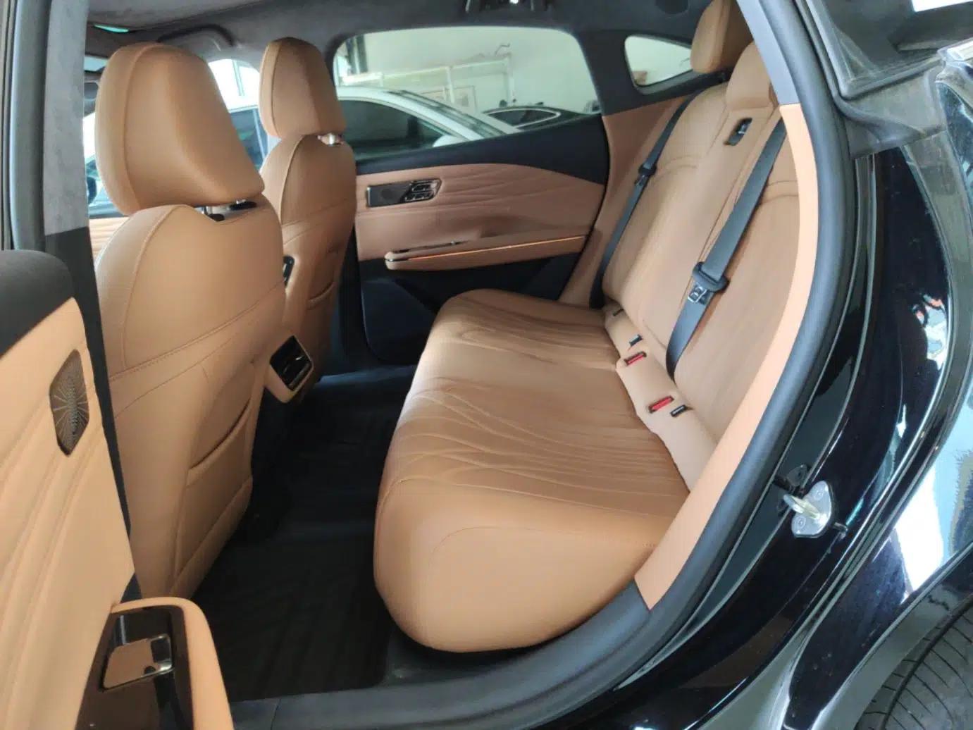 Geely Galaxy 8 2025 130km EM-P Starship Edition — миниатюра 20