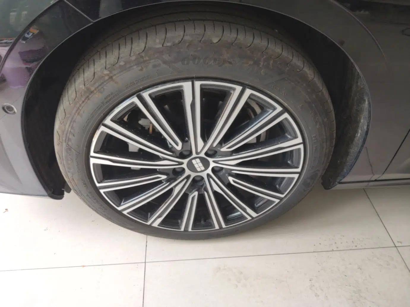 Geely Galaxy 8 2025 130km EM-P Starship Edition — миниатюра 10