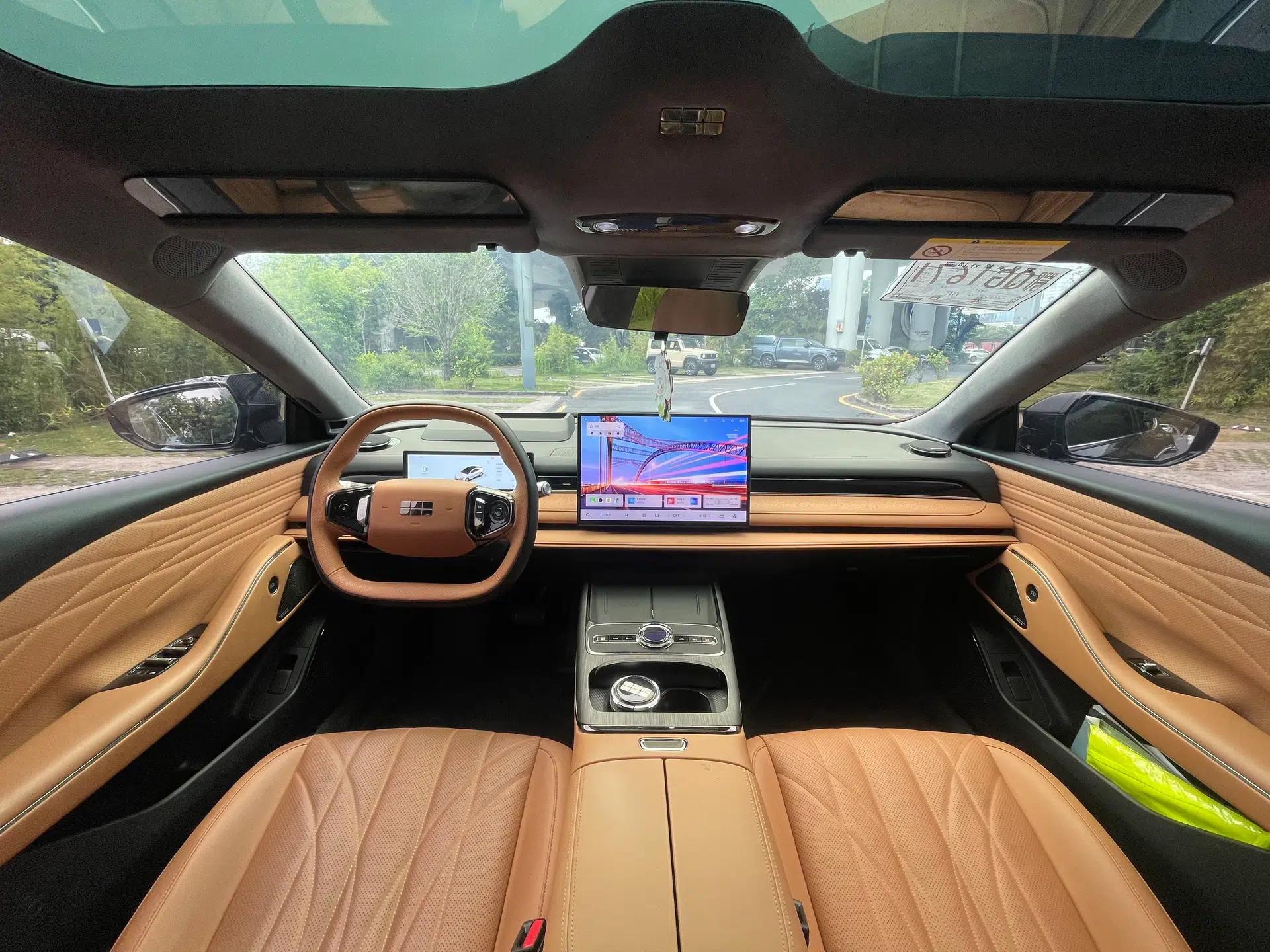 Geely Galaxy 8 2025 130km EM-i Flagship Edition — миниатюра 21