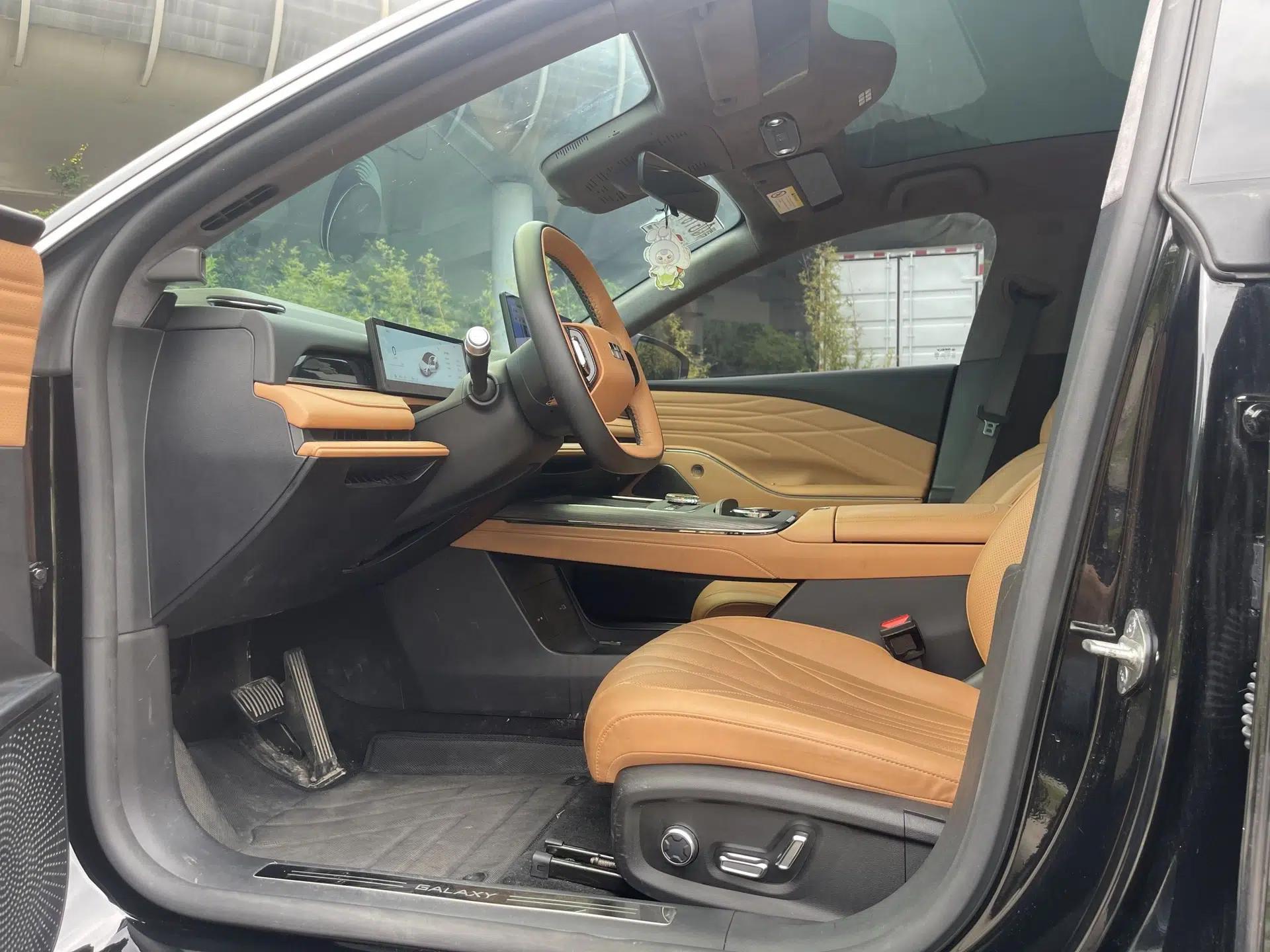 Geely Galaxy 8 2025 130km EM-i Flagship Edition — миниатюра 23
