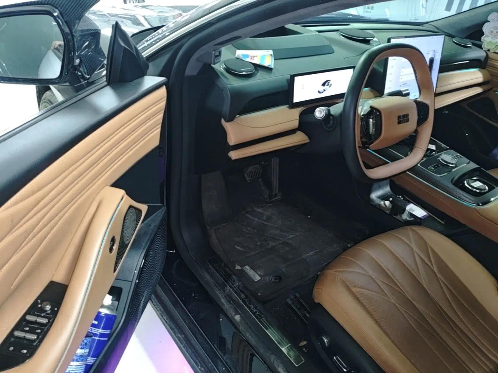 Geely Galaxy 8 2025 130km EM-i Flagship Edition — миниатюра 24