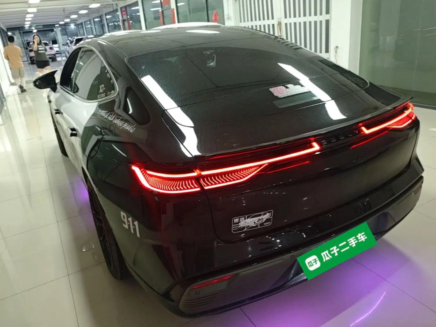 Geely Galaxy 8 2025 130km EM-i Flagship Edition — миниатюра 4