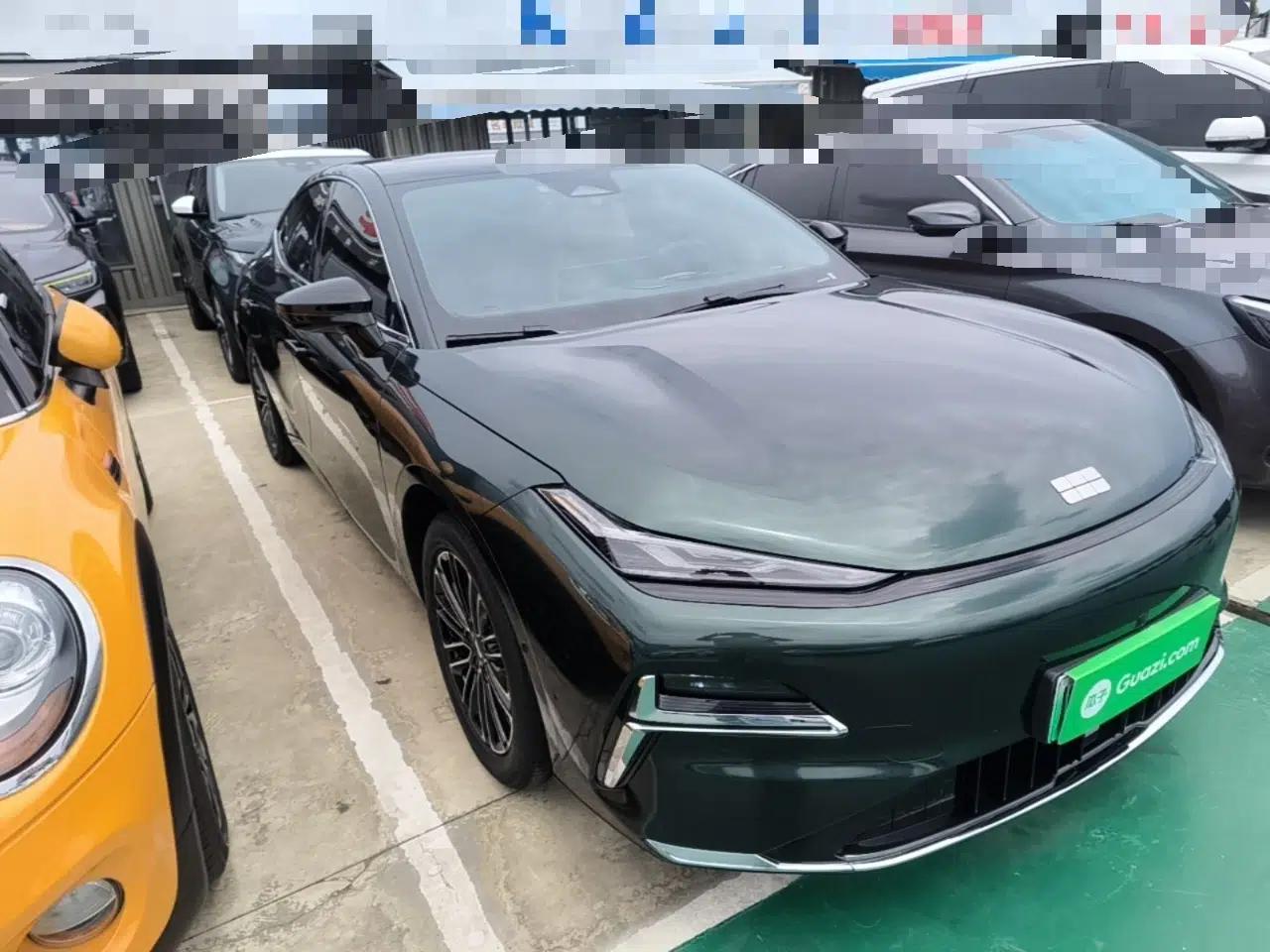Geely Galaxy 8 2025 130km EM-i Deluxe Edition — миниатюра 12