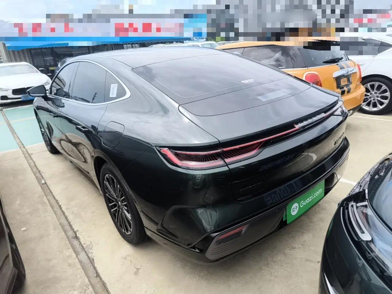 Geely Galaxy 8 2025 130km EM-i Deluxe Edition — миниатюра 13