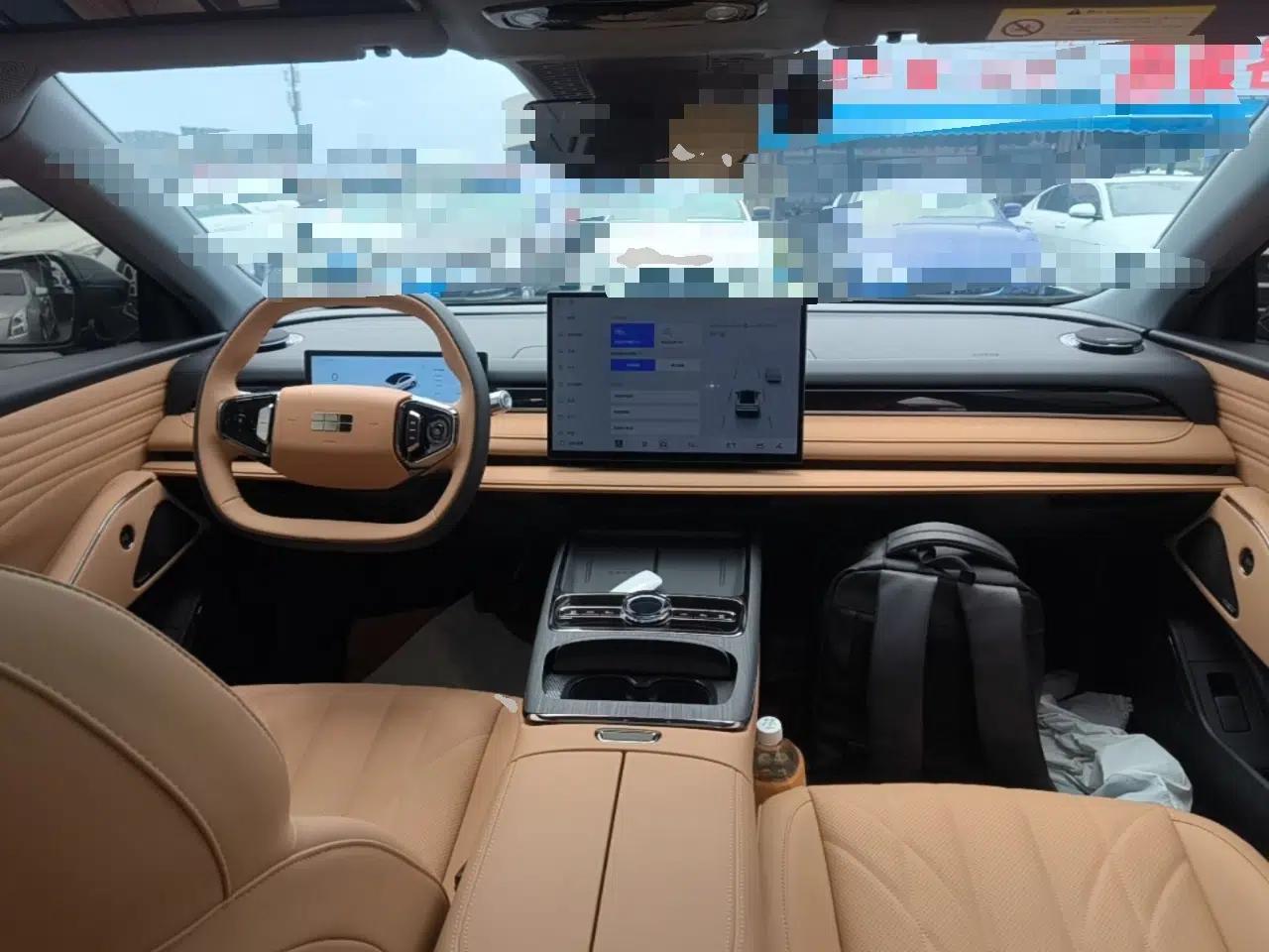 Geely Galaxy 8 2025 130km EM-i Deluxe Edition — миниатюра 17