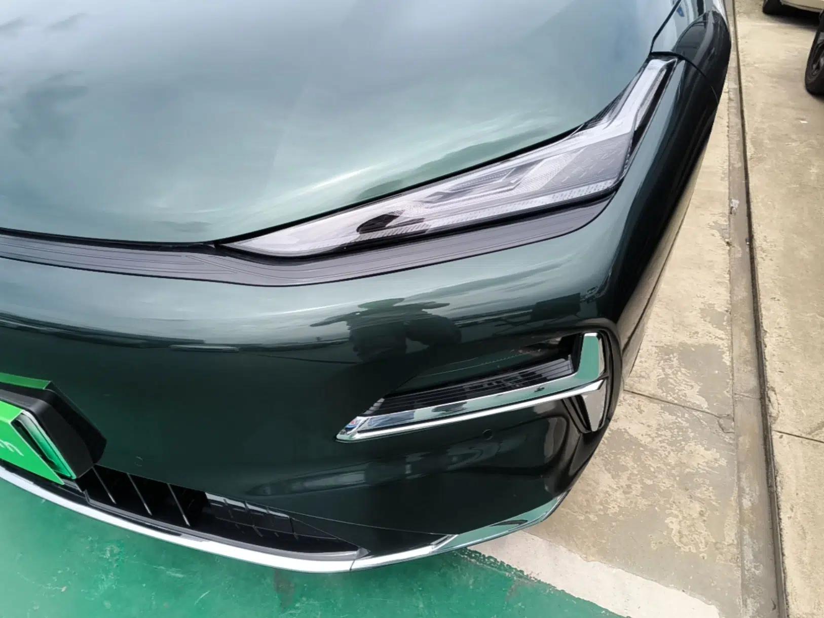 Geely Galaxy 8 2025 130km EM-i Deluxe Edition — миниатюра 8