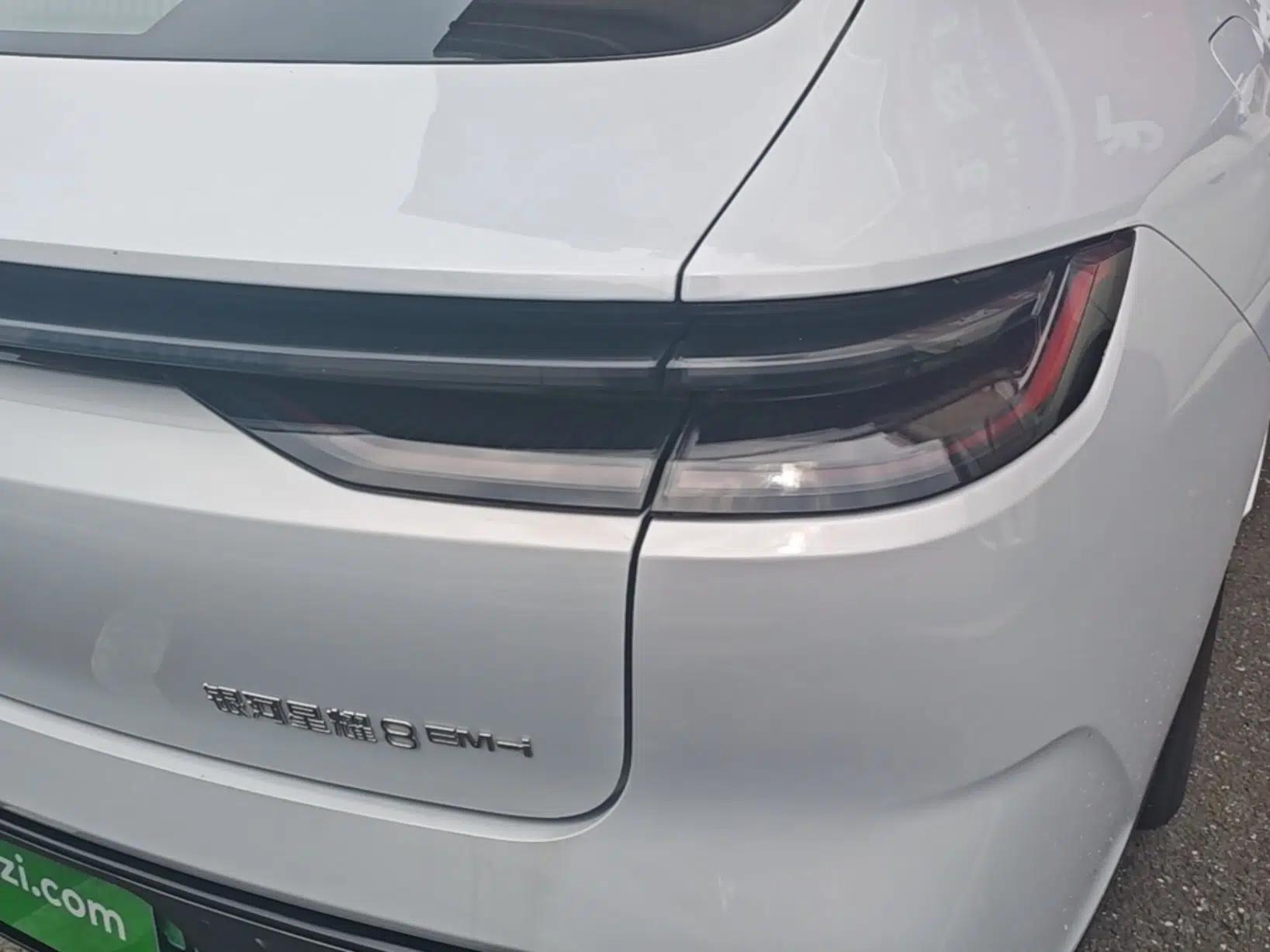 Geely Galaxy 8 2025 130km EM-i Deluxe Edition — миниатюра 9