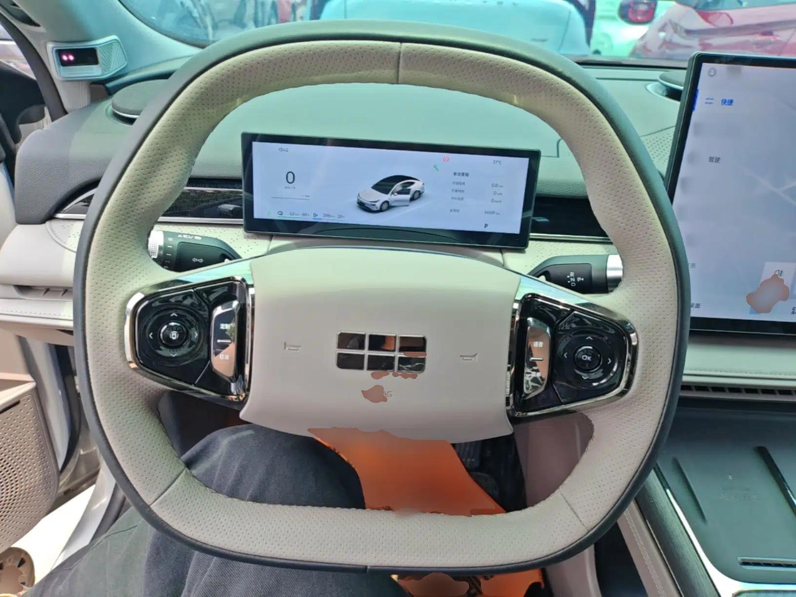 Geely Galaxy 8 2025 130km EM-i Prestige Edition — миниатюра 18