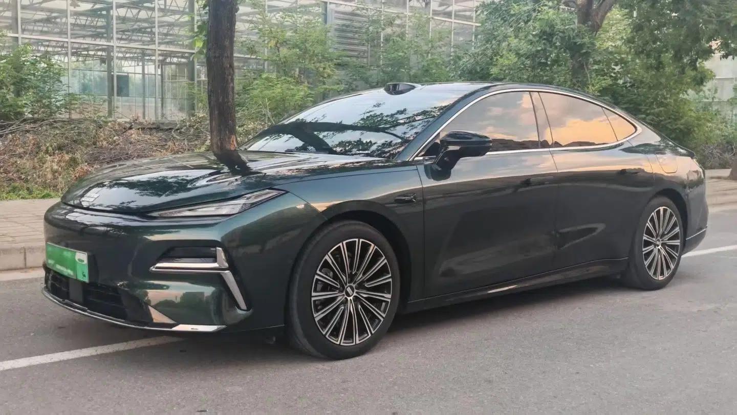 Geely Galaxy 8 2025 130km EM-P Starship Edition — миниатюра 1
