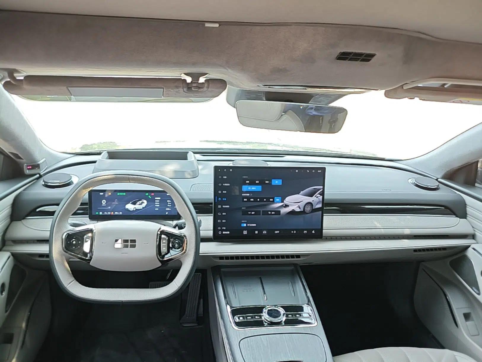 Geely Galaxy 8 2025 130km EM-P Starship Edition — миниатюра 17