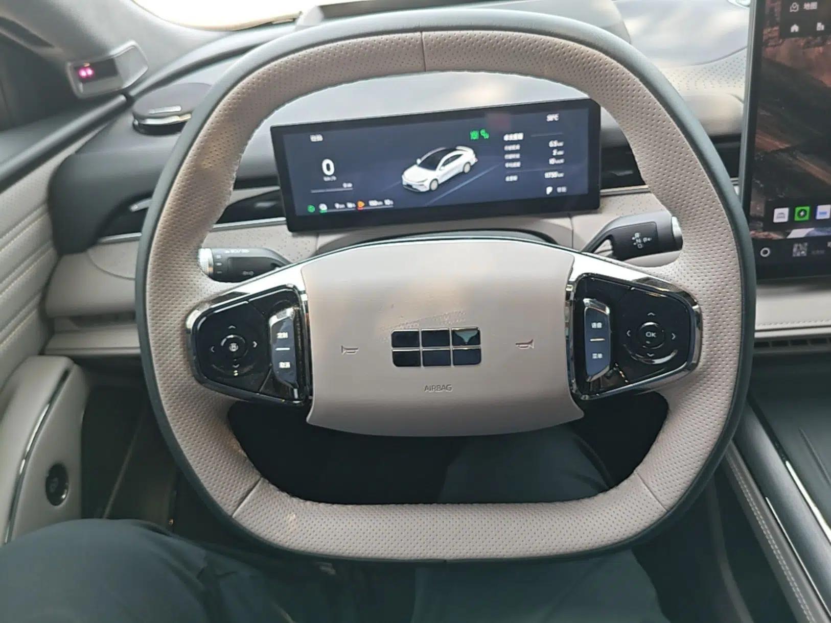 Geely Galaxy 8 2025 130km EM-P Starship Edition — миниатюра 18