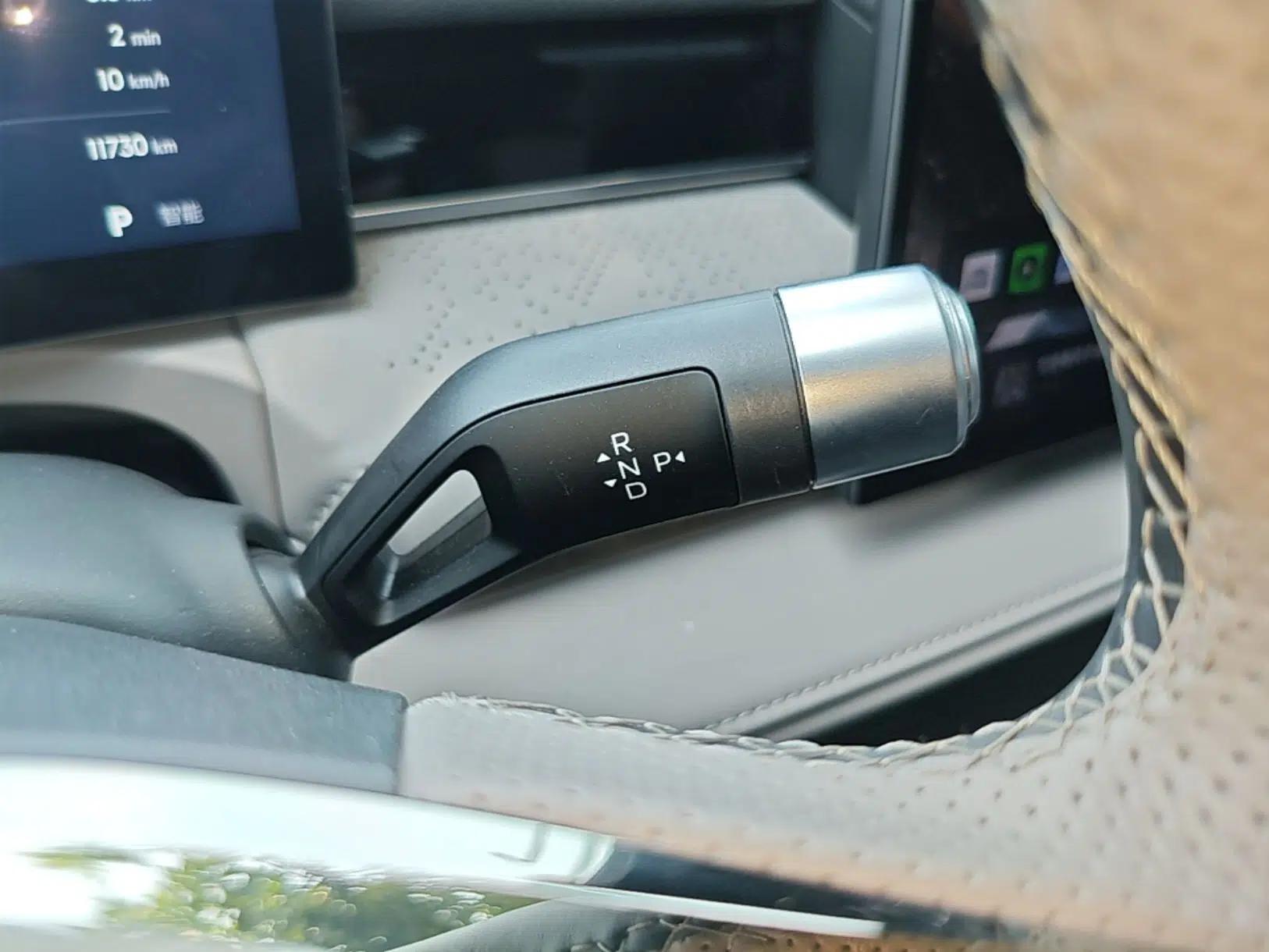 Geely Galaxy 8 2025 130km EM-P Starship Edition — миниатюра 21