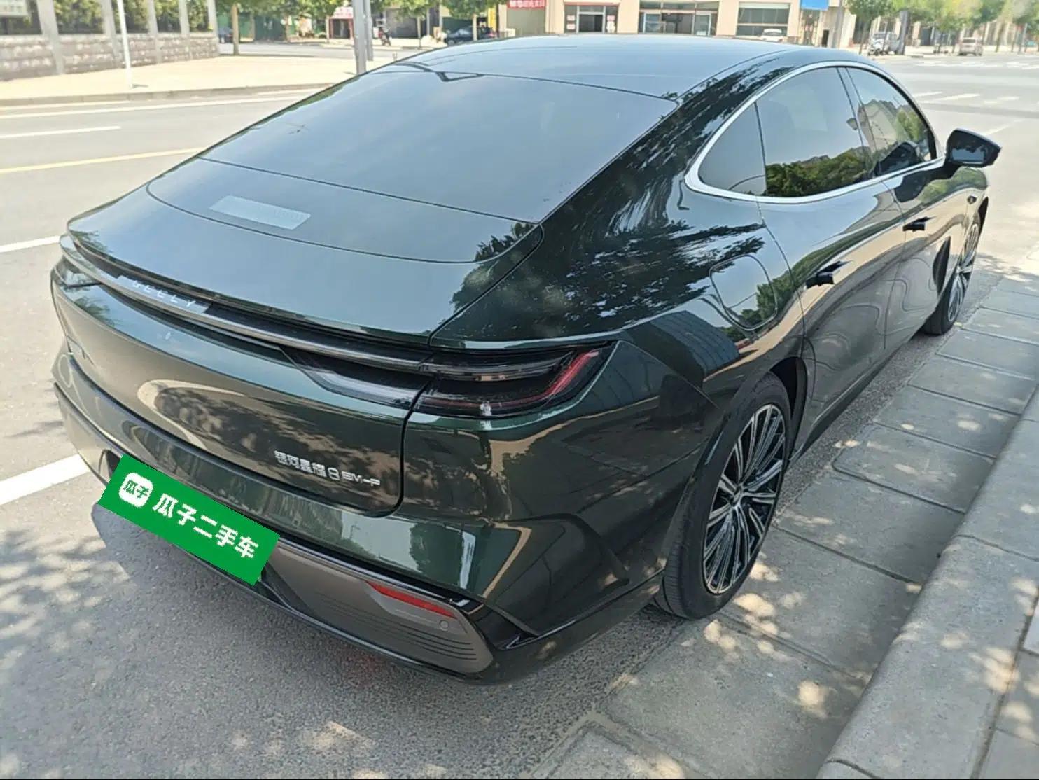Geely Galaxy 8 2025 130km EM-P Starship Edition — миниатюра 6