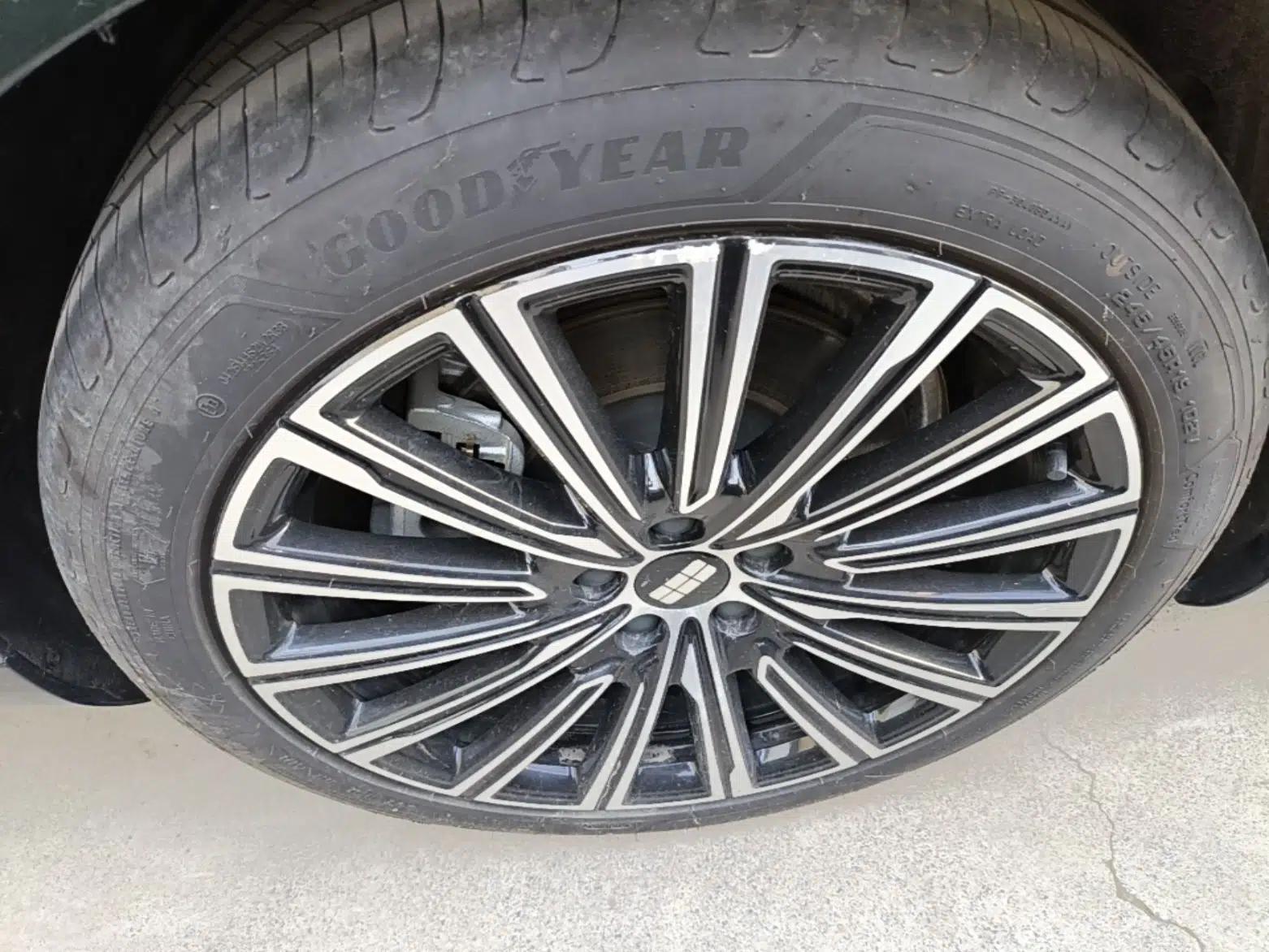 Geely Galaxy 8 2025 130km EM-P Starship Edition — миниатюра 16
