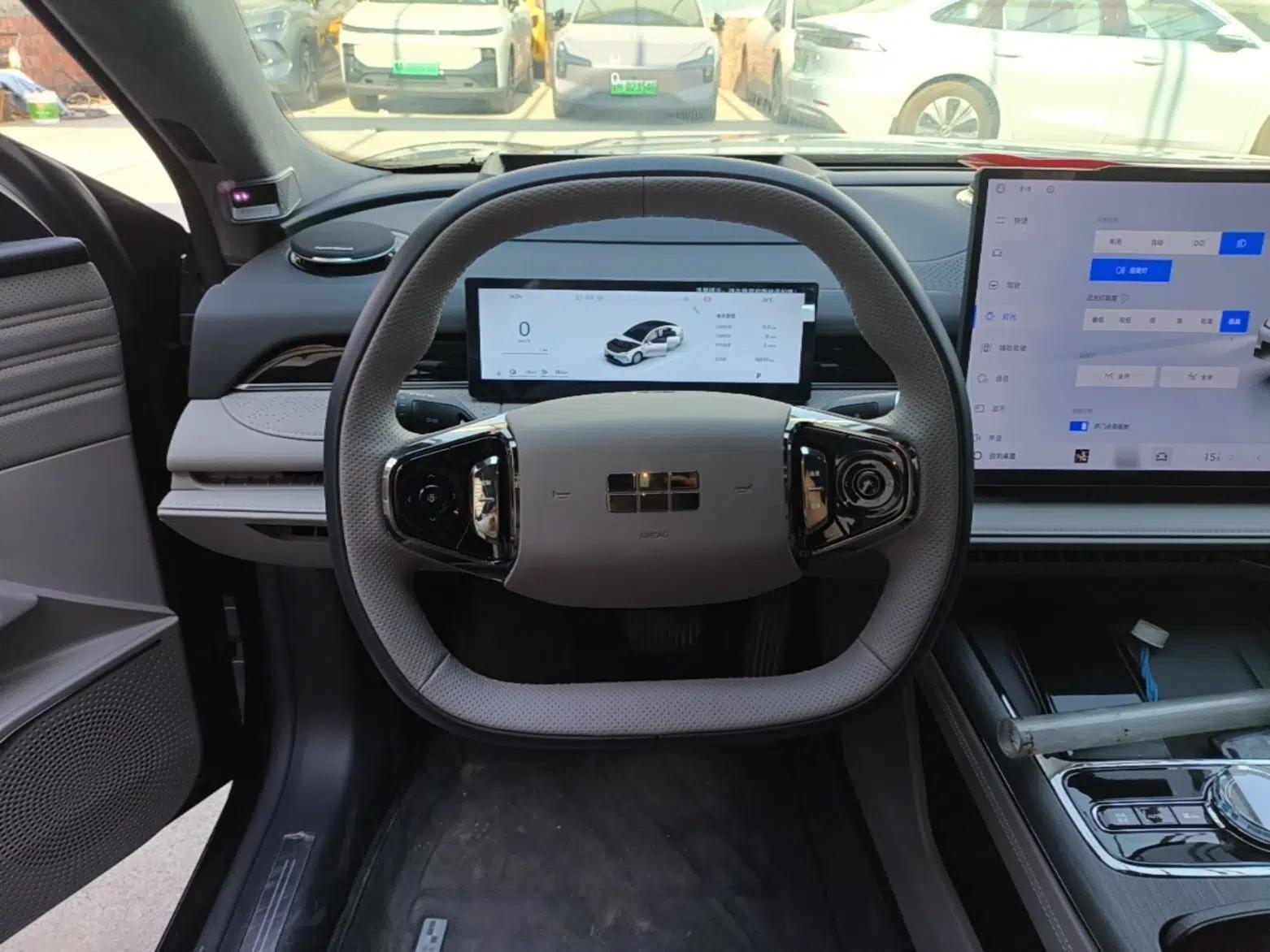 Geely Galaxy 8 2025 130km EM-P Starship Edition — миниатюра 18