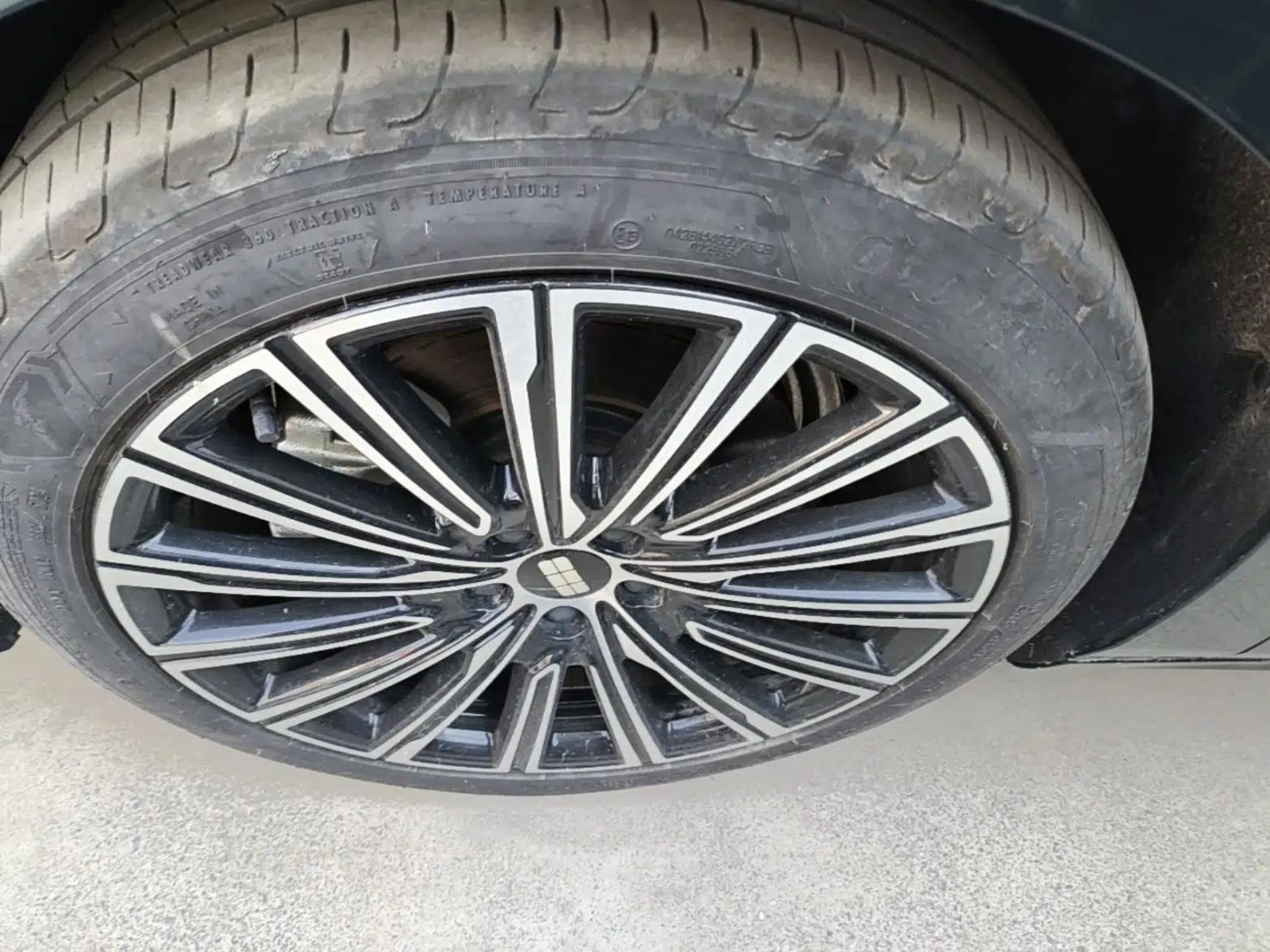 Geely Galaxy 8 2025 130km EM-P Starship Edition — миниатюра 10