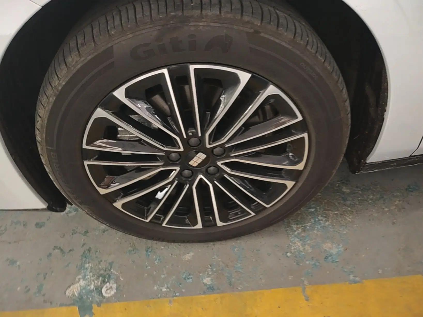 Geely Galaxy 8 2025 130km EM-i Deluxe Edition — миниатюра 10