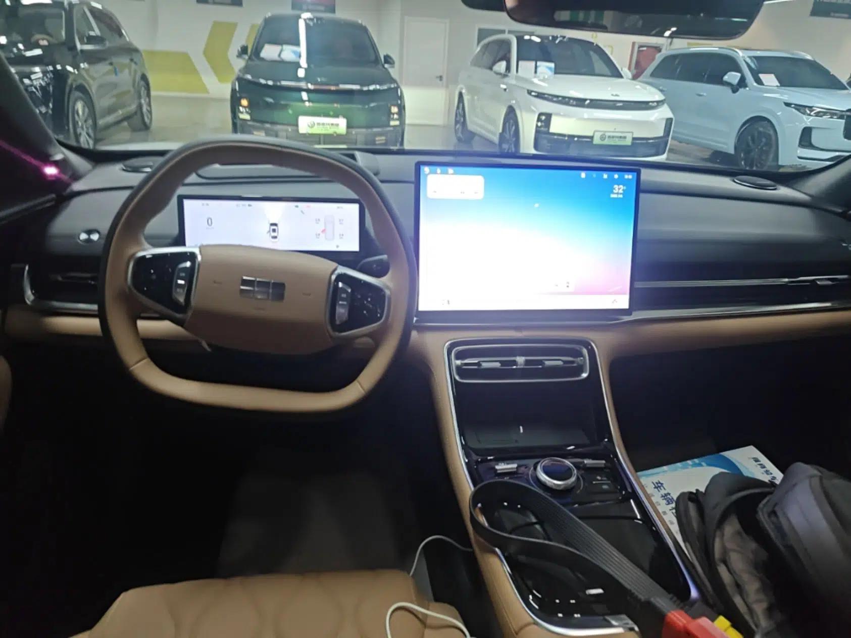 Geely Galaxy A7 2025 Model EM-i 150km Exploration+ Edition — миниатюра 16