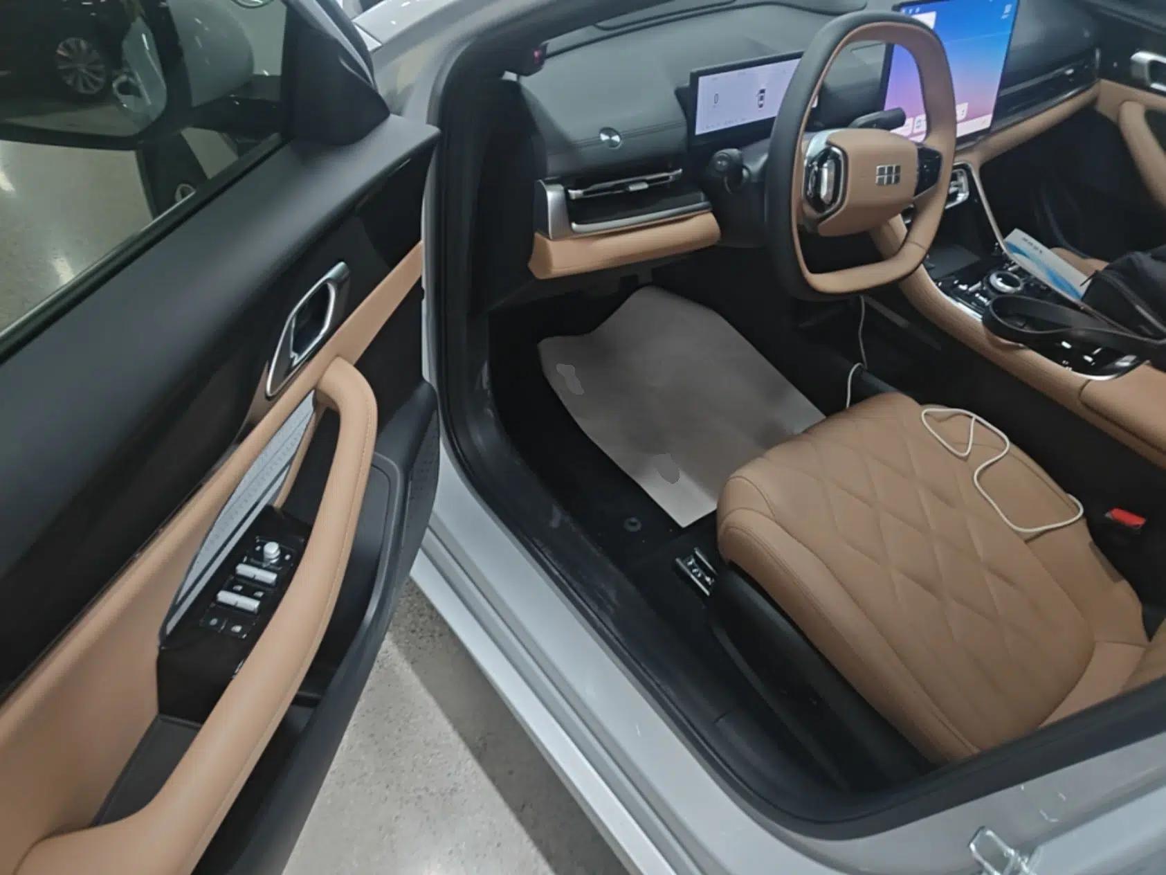 Geely Galaxy A7 2025 Model EM-i 150km Exploration+ Edition — миниатюра 18