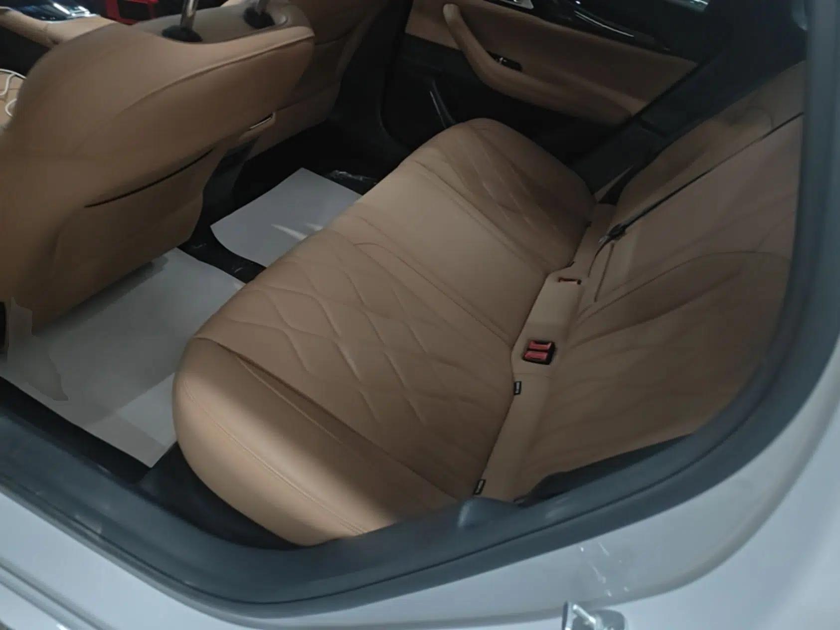 Geely Galaxy A7 2025 Model EM-i 150km Exploration+ Edition — миниатюра 20