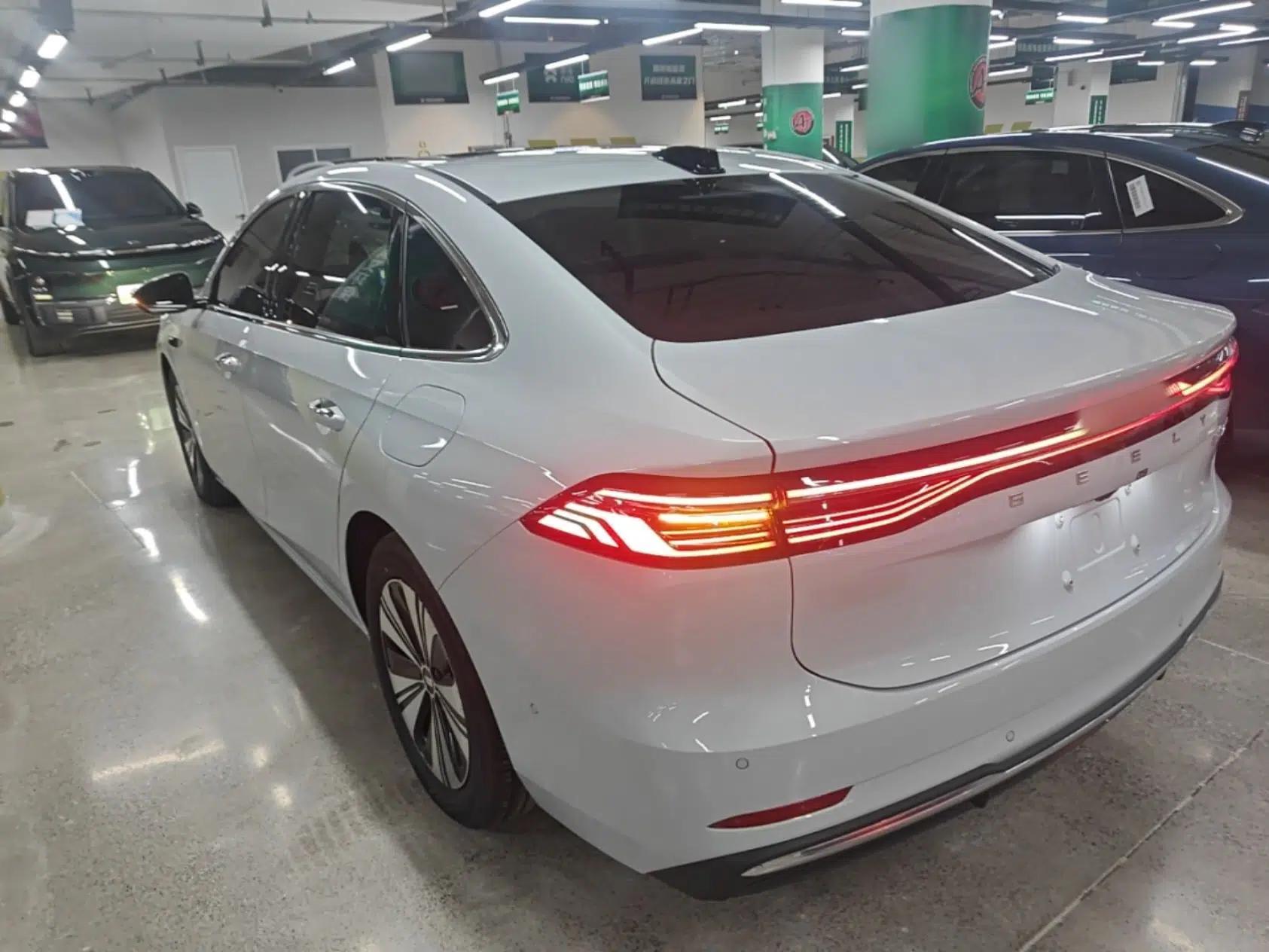 Geely Galaxy A7 2025 Model EM-i 150km Exploration+ Edition — миниатюра 4