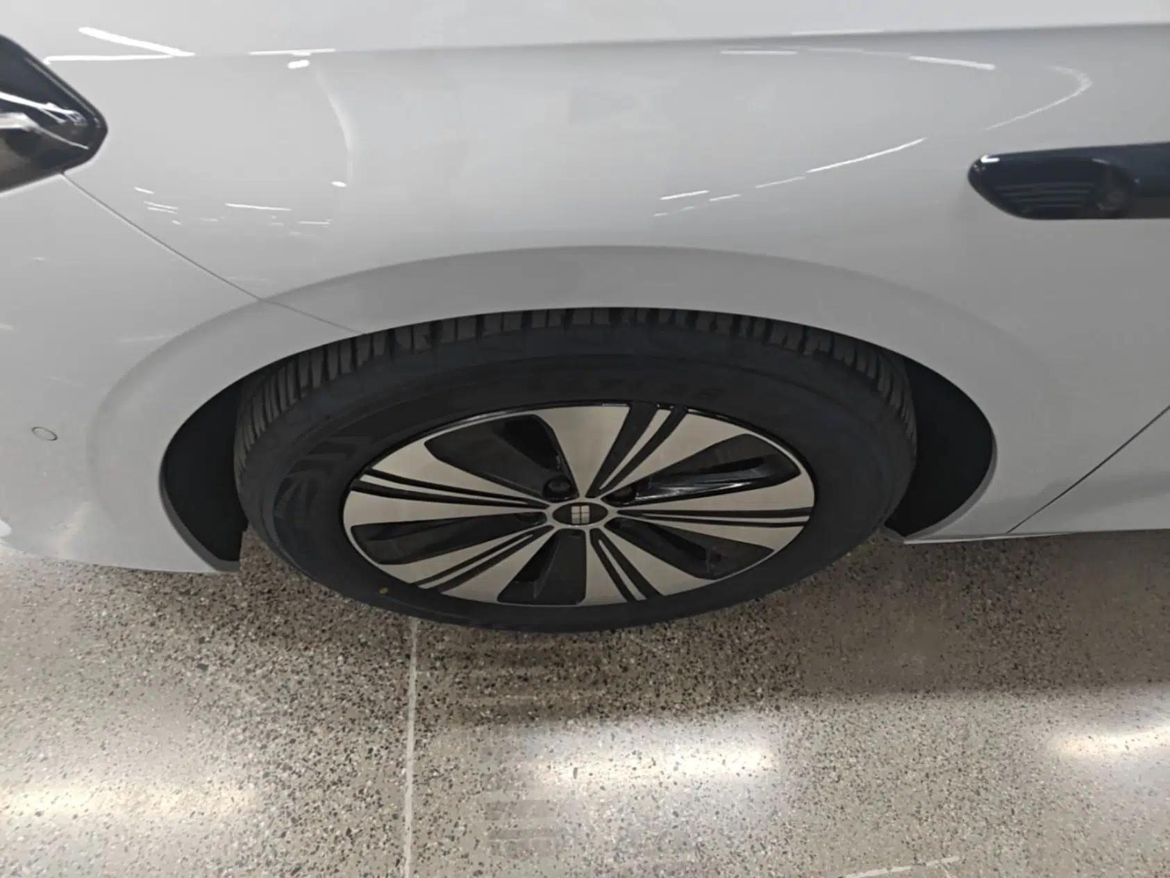Geely Galaxy A7 2025 Model EM-i 150km Exploration+ Edition — миниатюра 10