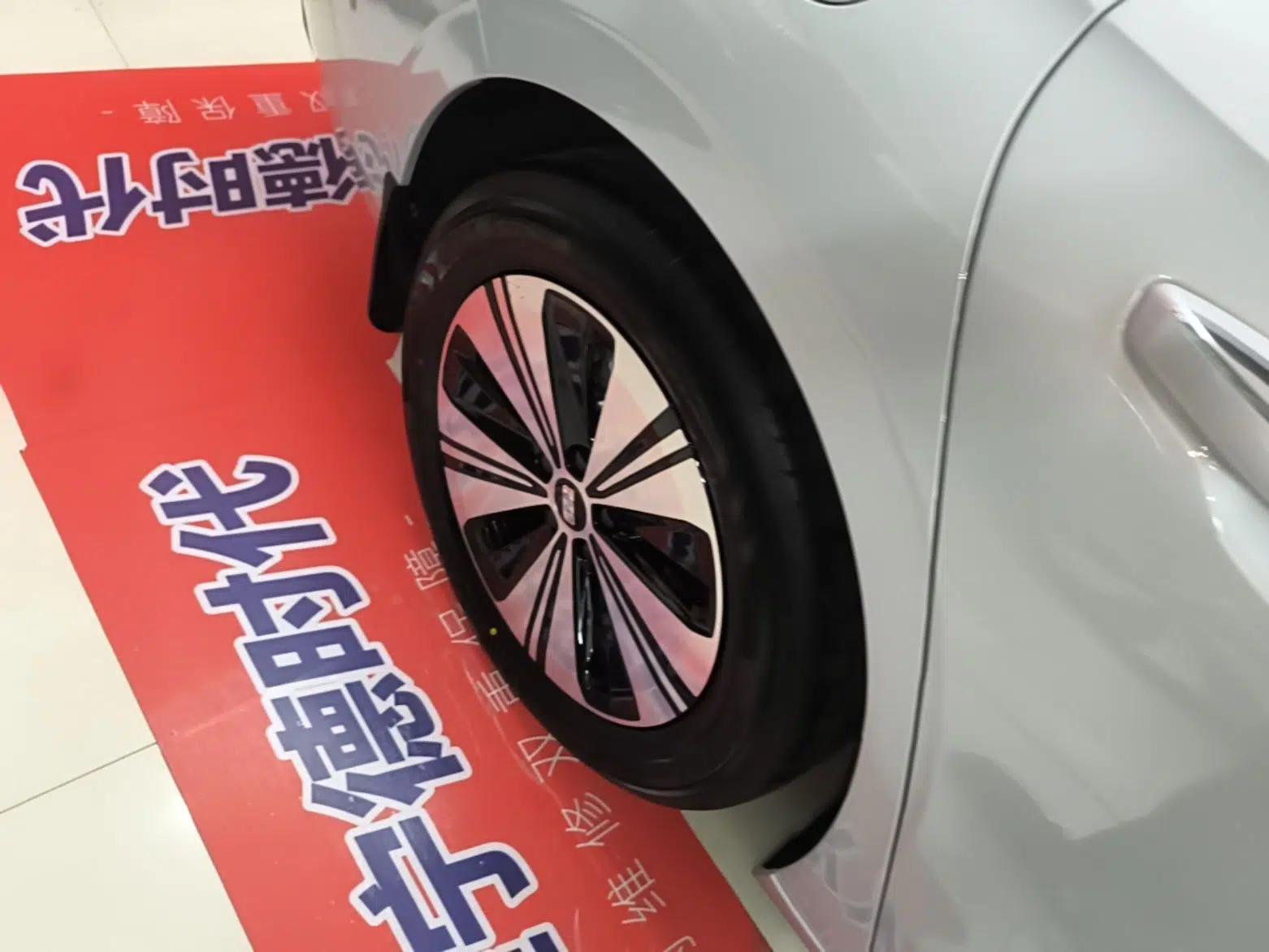 Geely Galaxy A7 2025 Model EM-i 150km Exploration+ Edition — миниатюра 11
