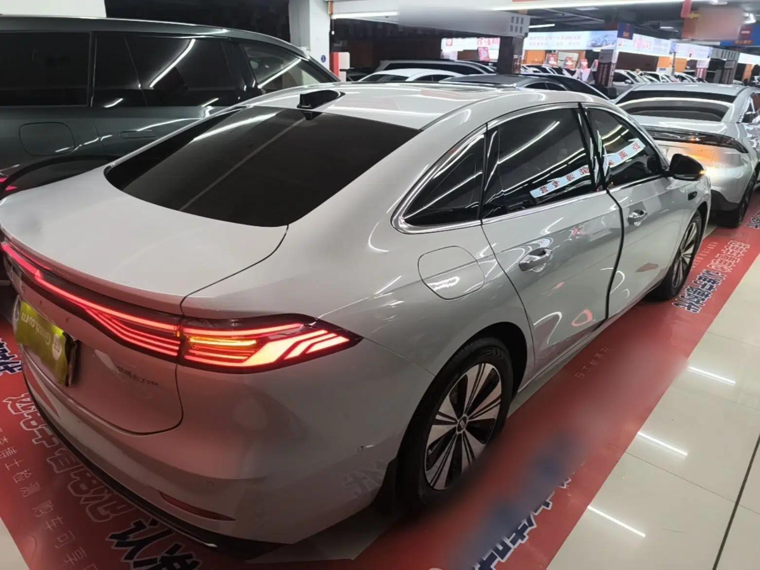 Geely Galaxy A7 2025 Model EM-i 150km Exploration+ Edition — миниатюра 6