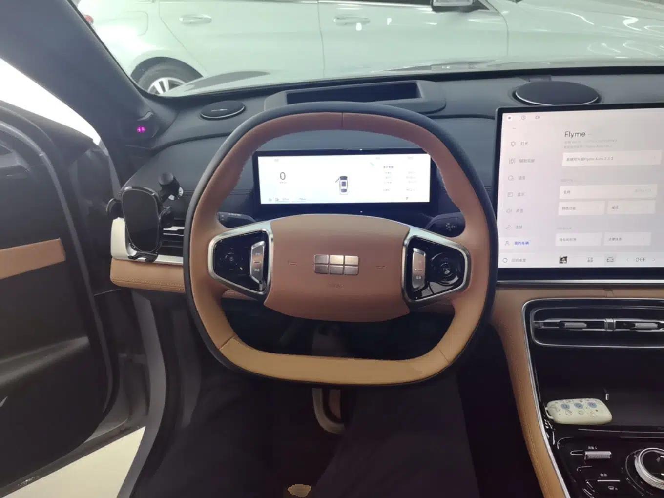 Geely Galaxy A7 2025 Model EM-i 150km Exploration+ Edition — миниатюра 13