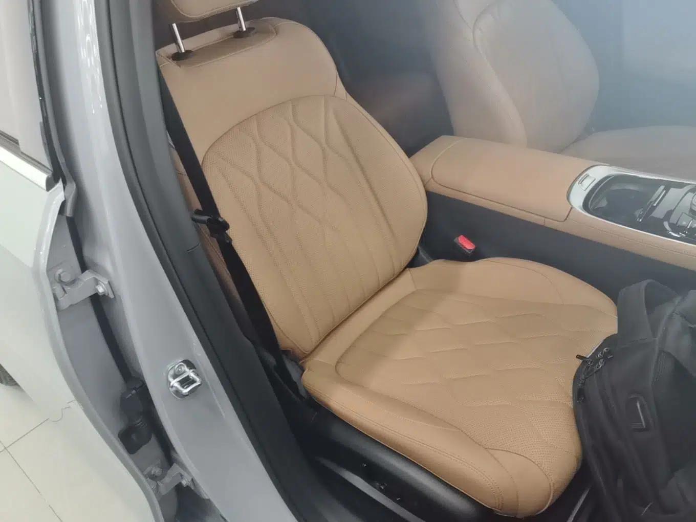 Geely Galaxy A7 2025 Model EM-i 150km Exploration+ Edition — миниатюра 19