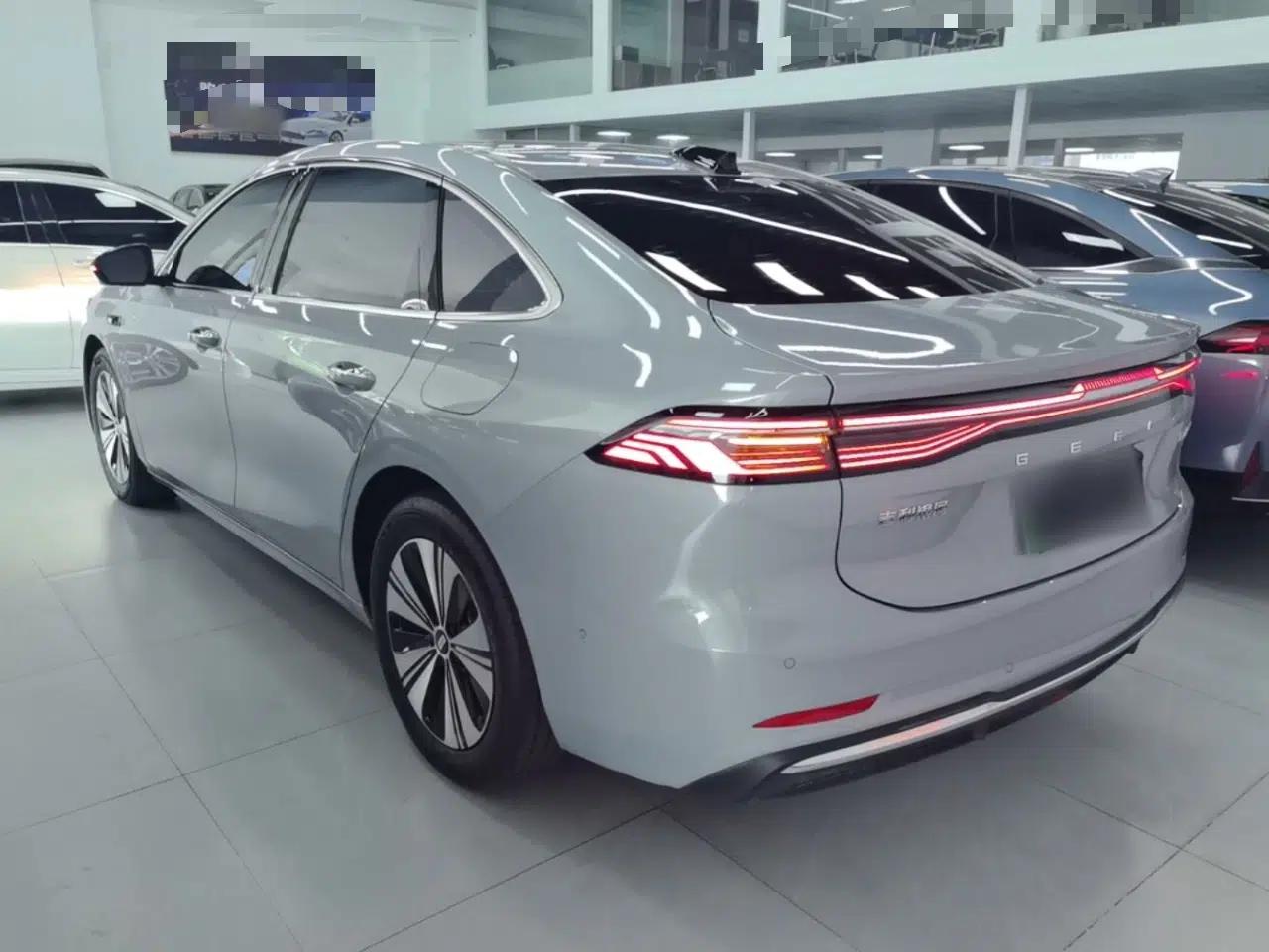 Geely Galaxy A7 2025 Model EM-i 150km Exploration+ Edition — миниатюра 4
