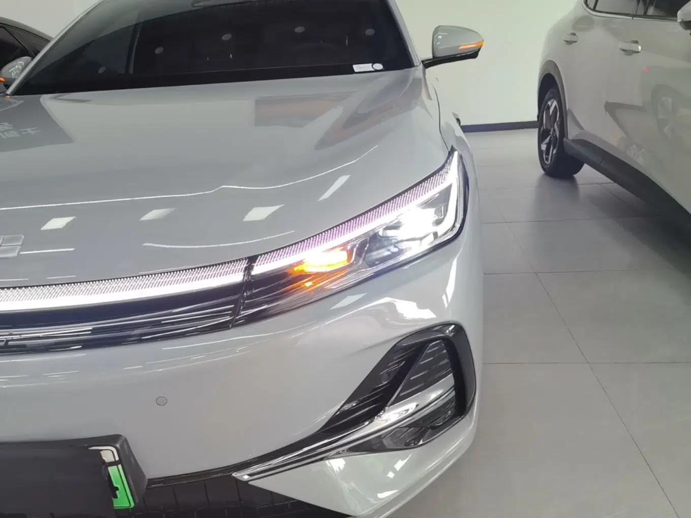 Geely Galaxy A7 2025 Model EM-i 150km Exploration+ Edition — миниатюра 8